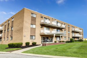 randall-park-outside